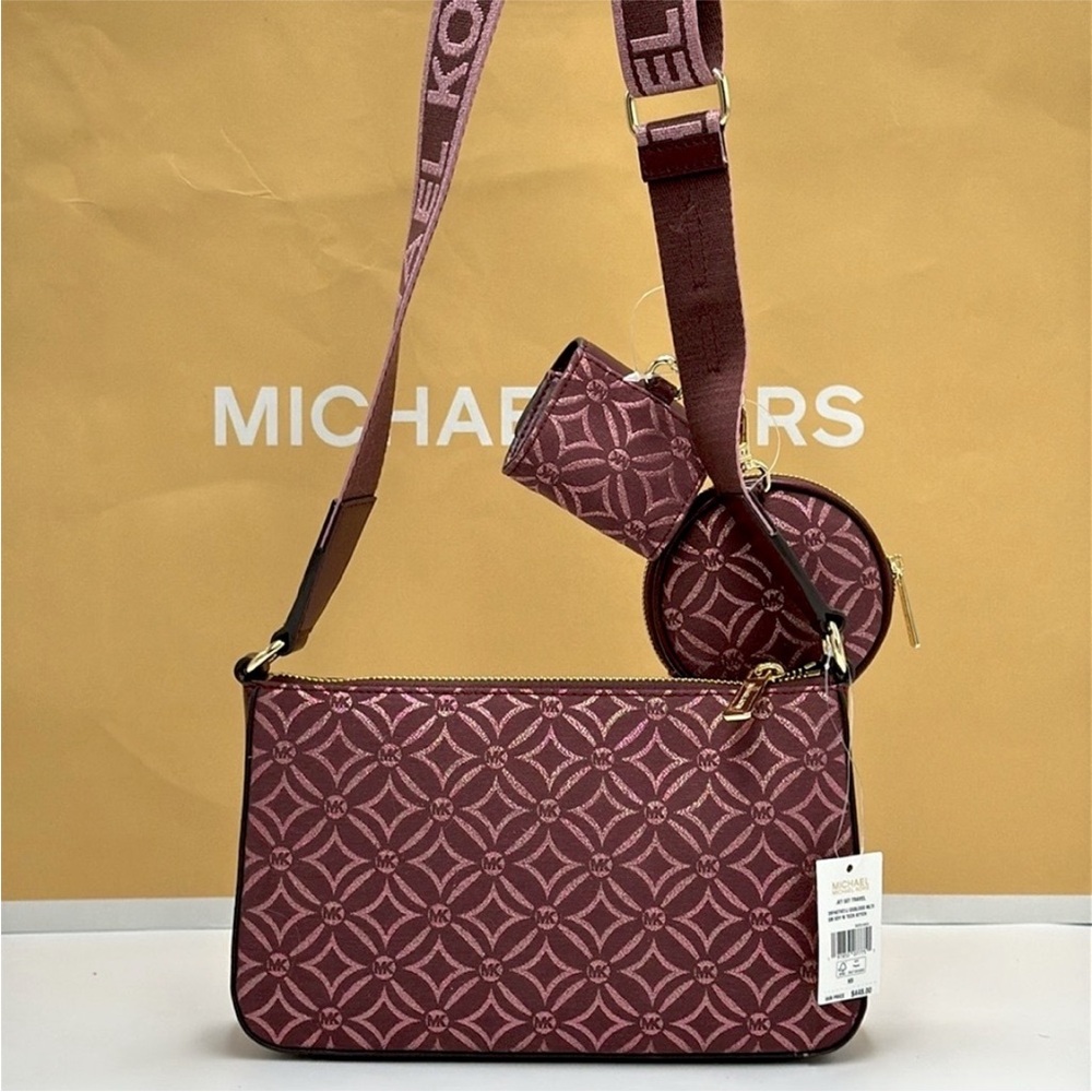 MICHAEL KORS Jet Set Travel Small Logo Jacquard
Crossbody With Tech Attach - Picture 5 of 16